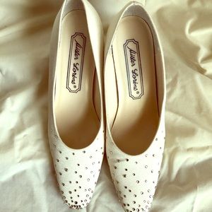 Off white sequined shoes